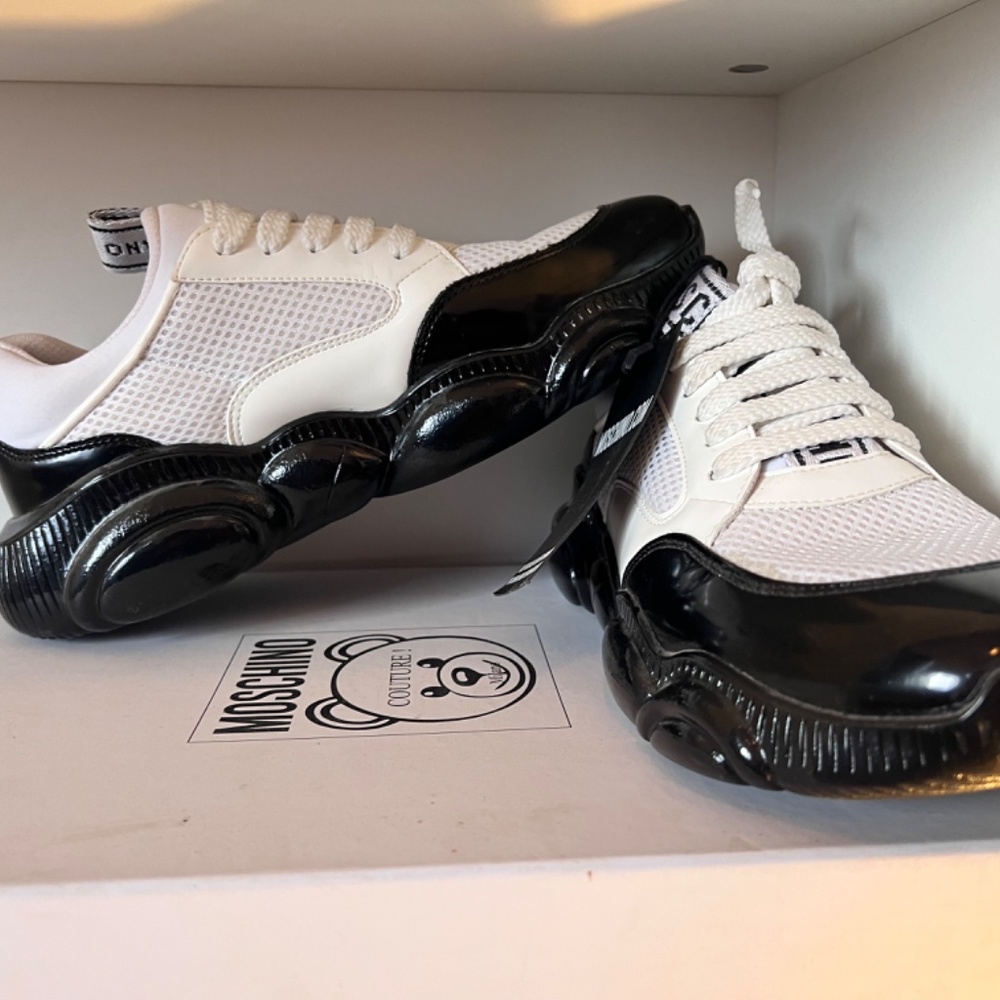 Sneakers - Picture 6 of 11